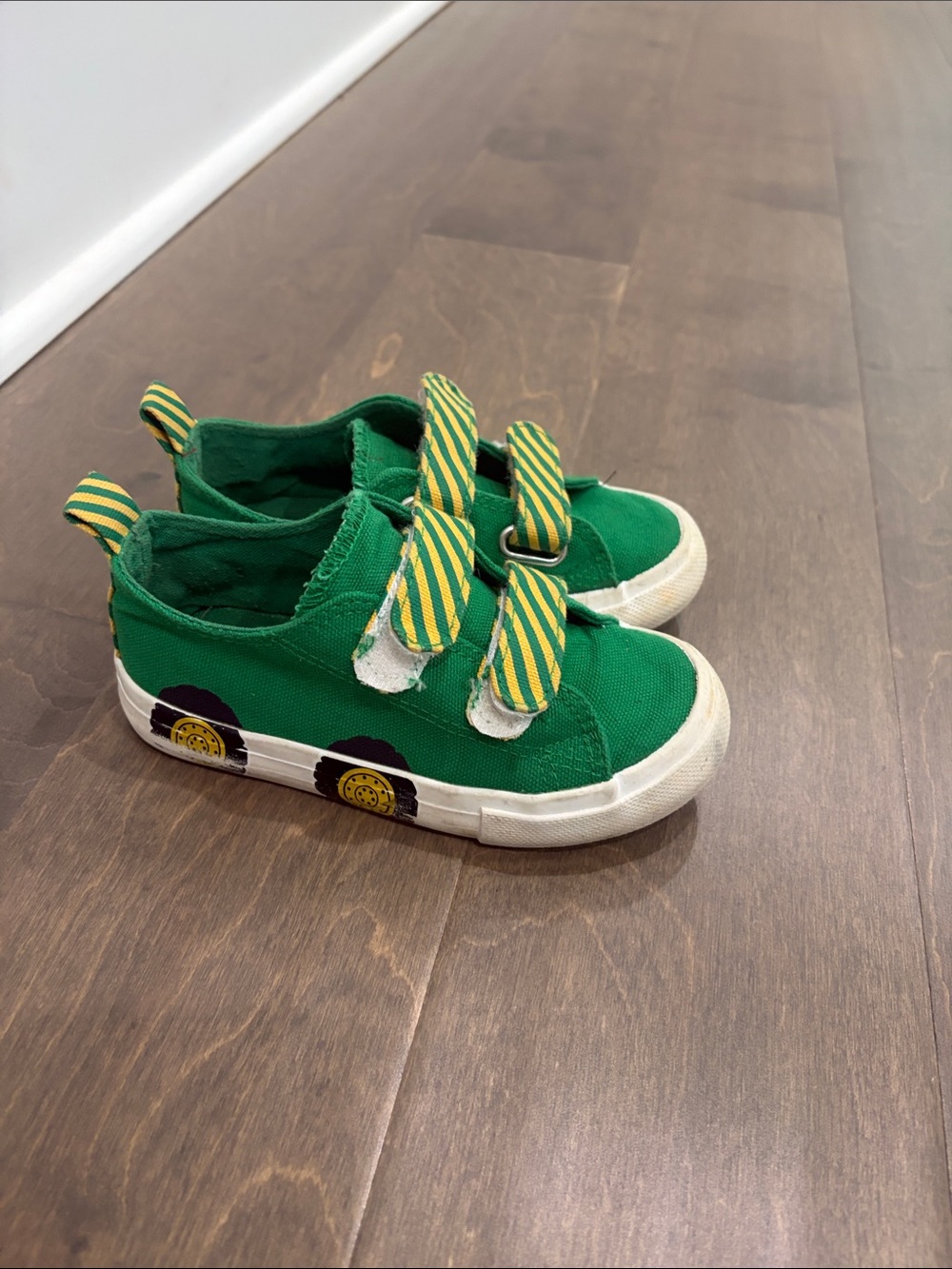 Kids' Boy Tractor Slip-On Sneakers size 11T